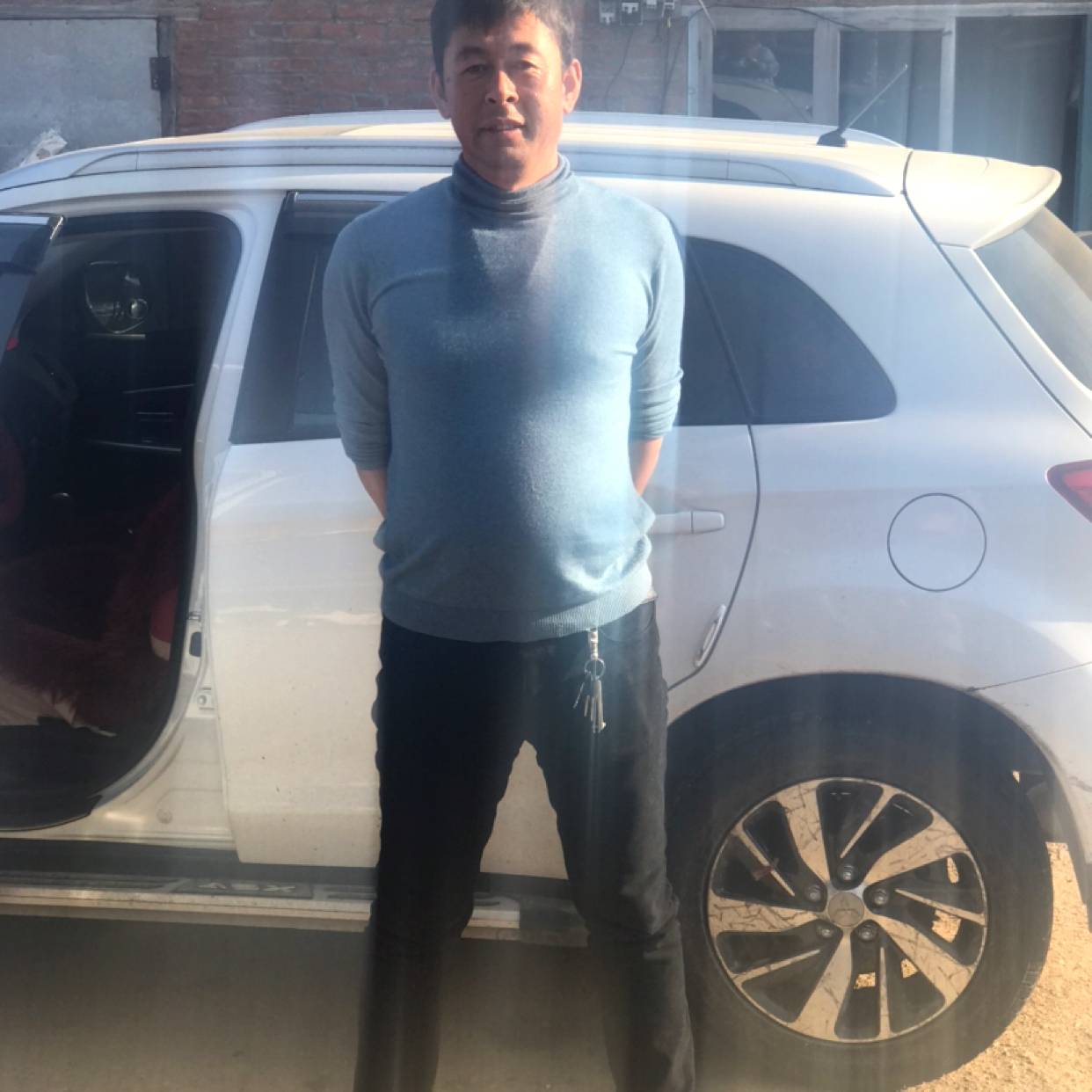 墨镜深情624的照片