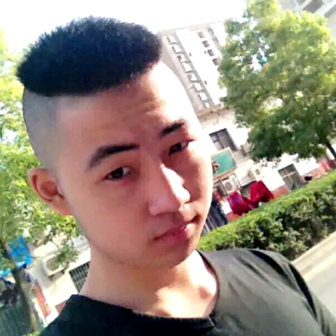 9802找老婆的照片