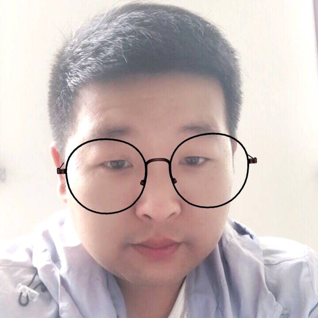 年青的大叔的照片