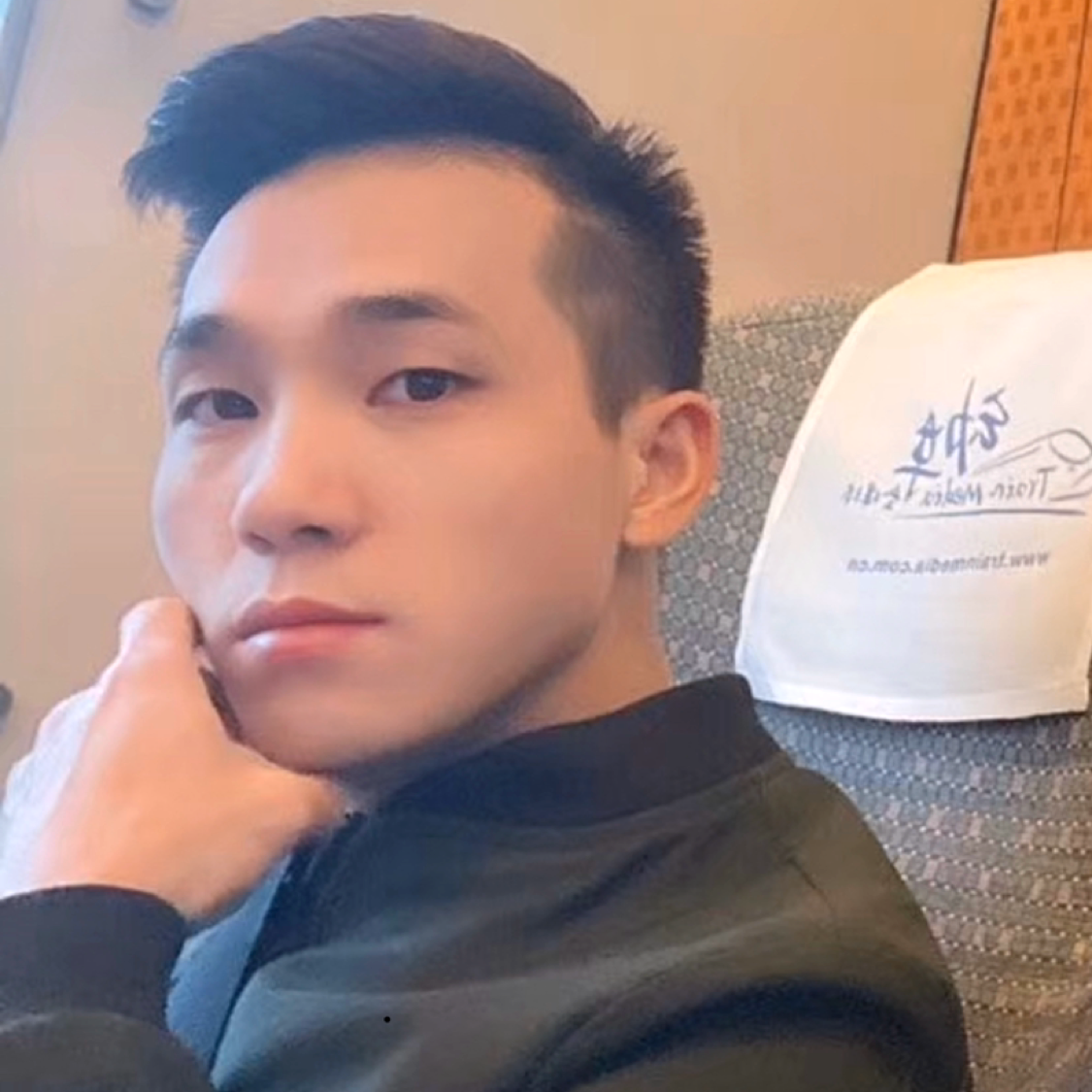 不听话的有诺言的照片