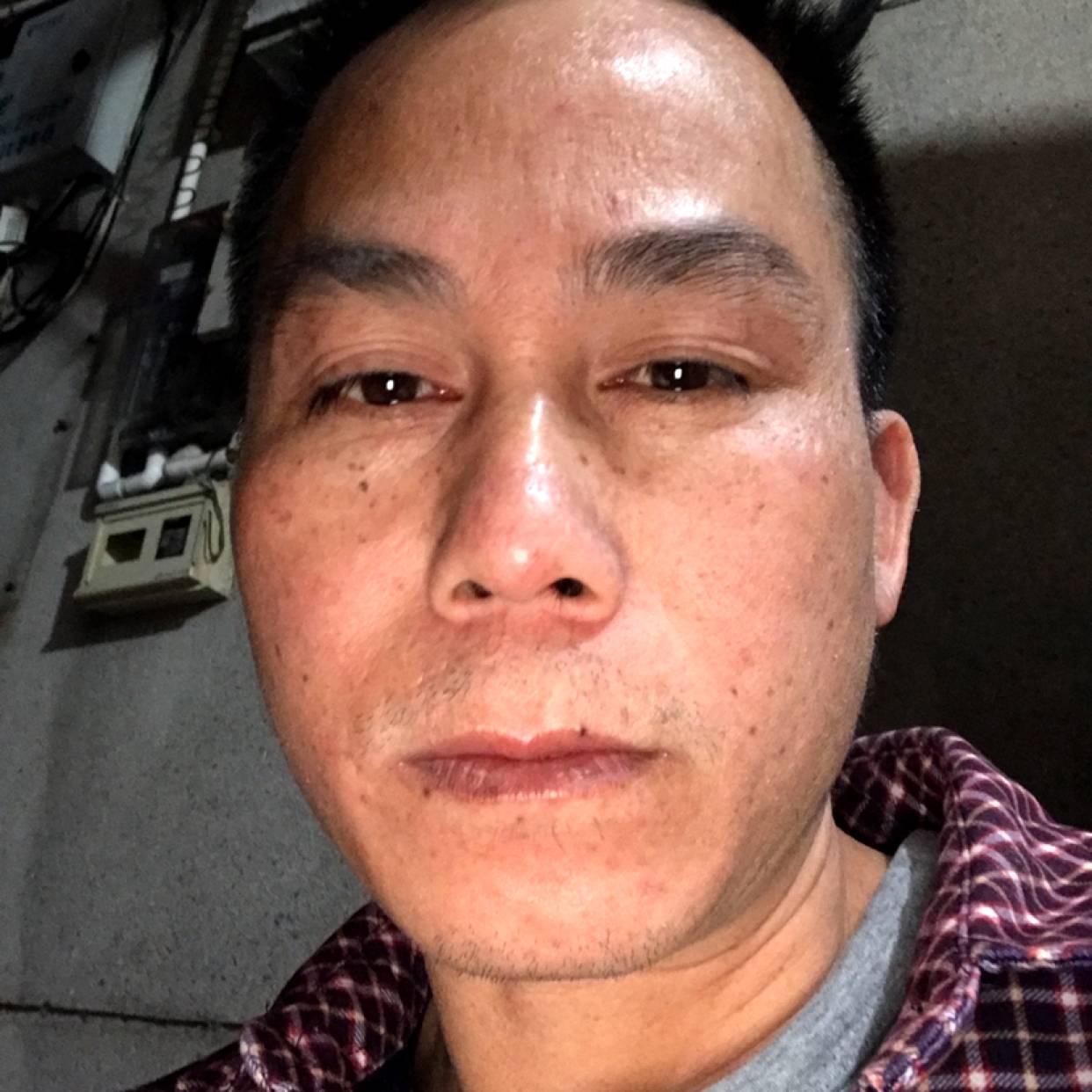 成就深拥帽子的照片