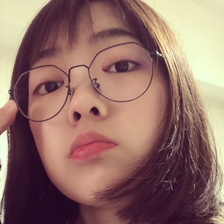 呓语向文艺的照片