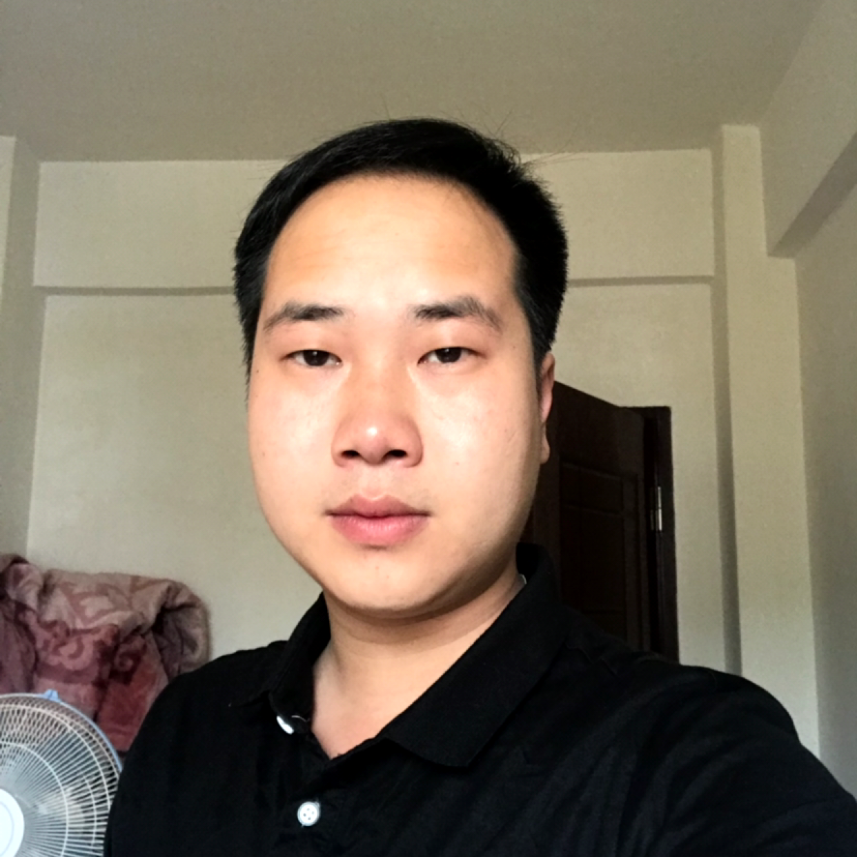 苹果用云朵的照片