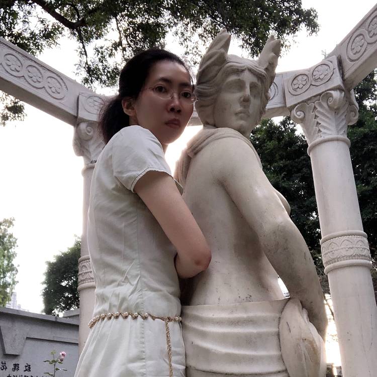 戚剑玲的照片