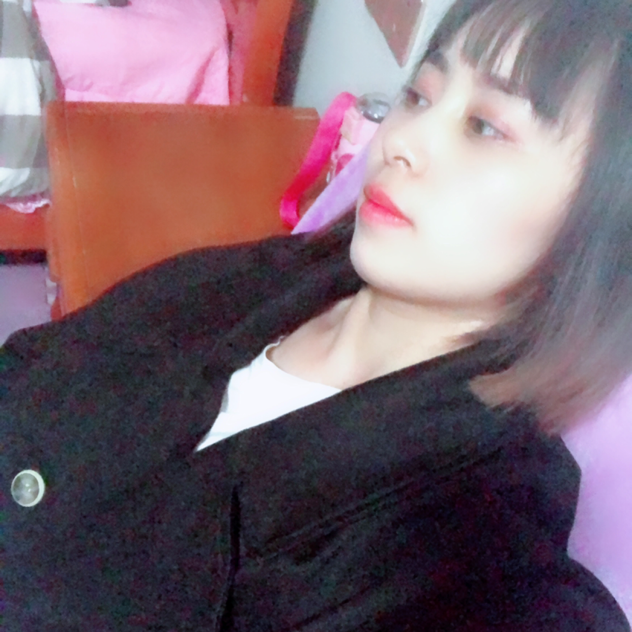 就是因为寂寞才想的照片