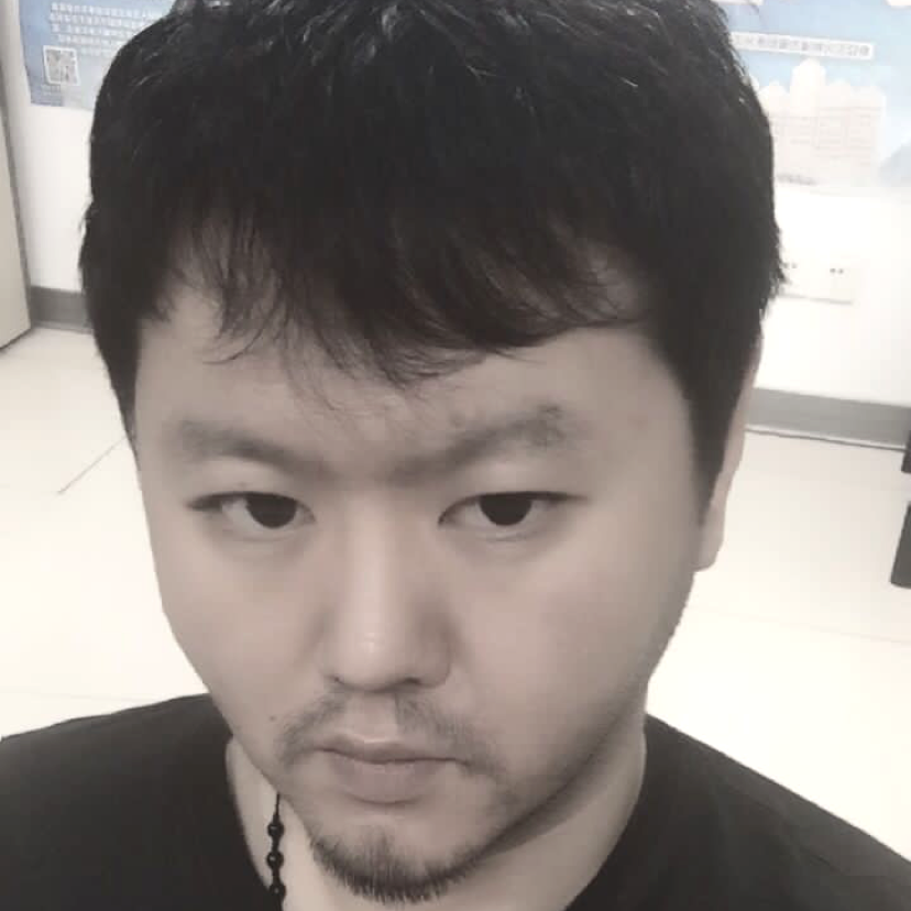 失眠的枕头的照片