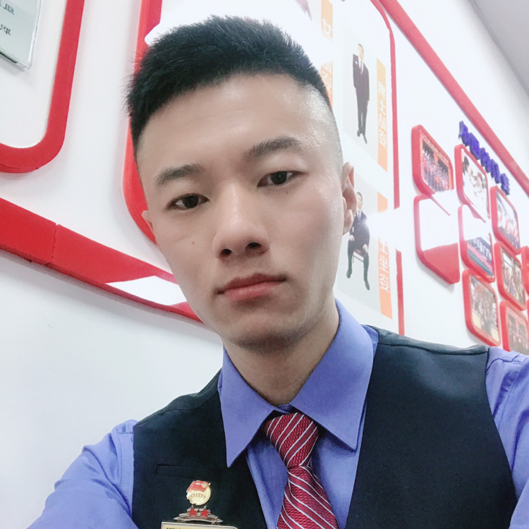 唯一青年的照片