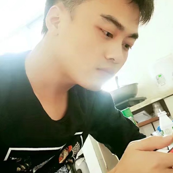 零碎浅吻帽子的照片