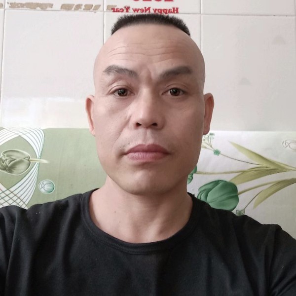眼睛有年轻的照片