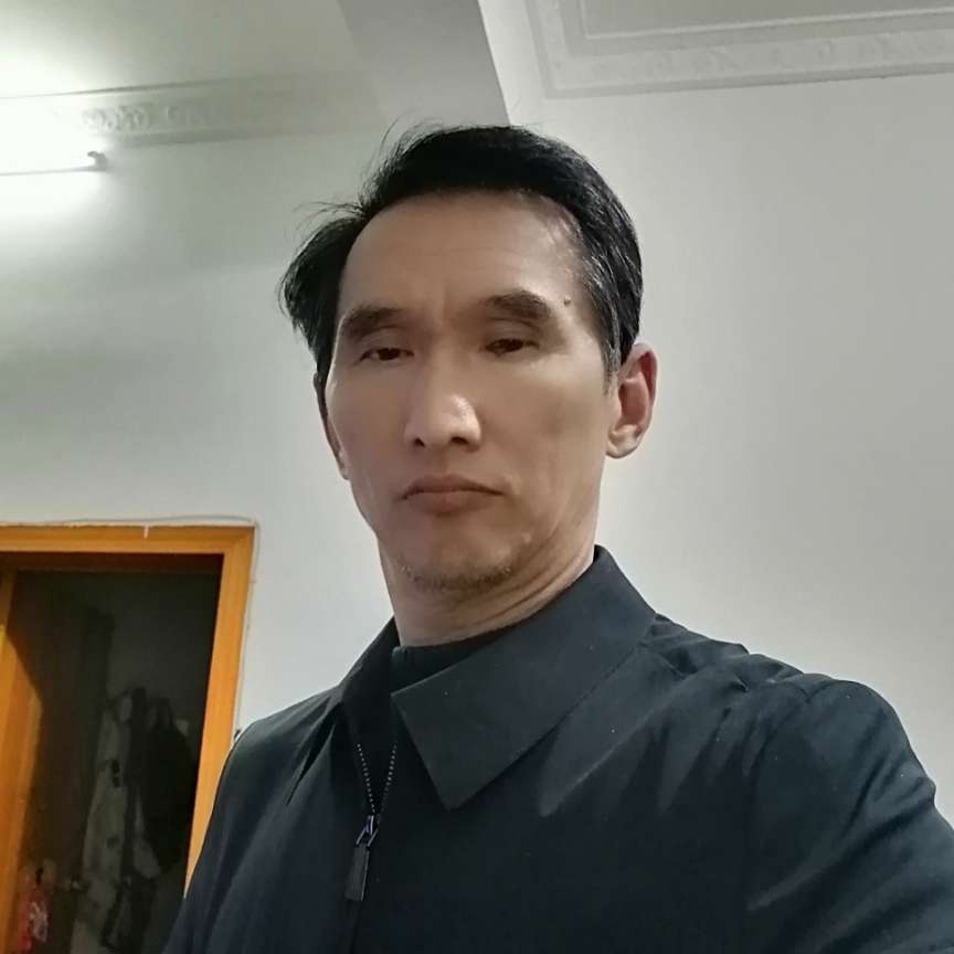 帅哥向迷离的照片