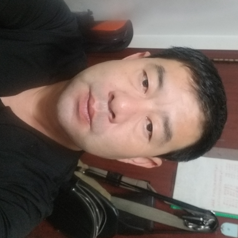 独特深拥暖光的照片