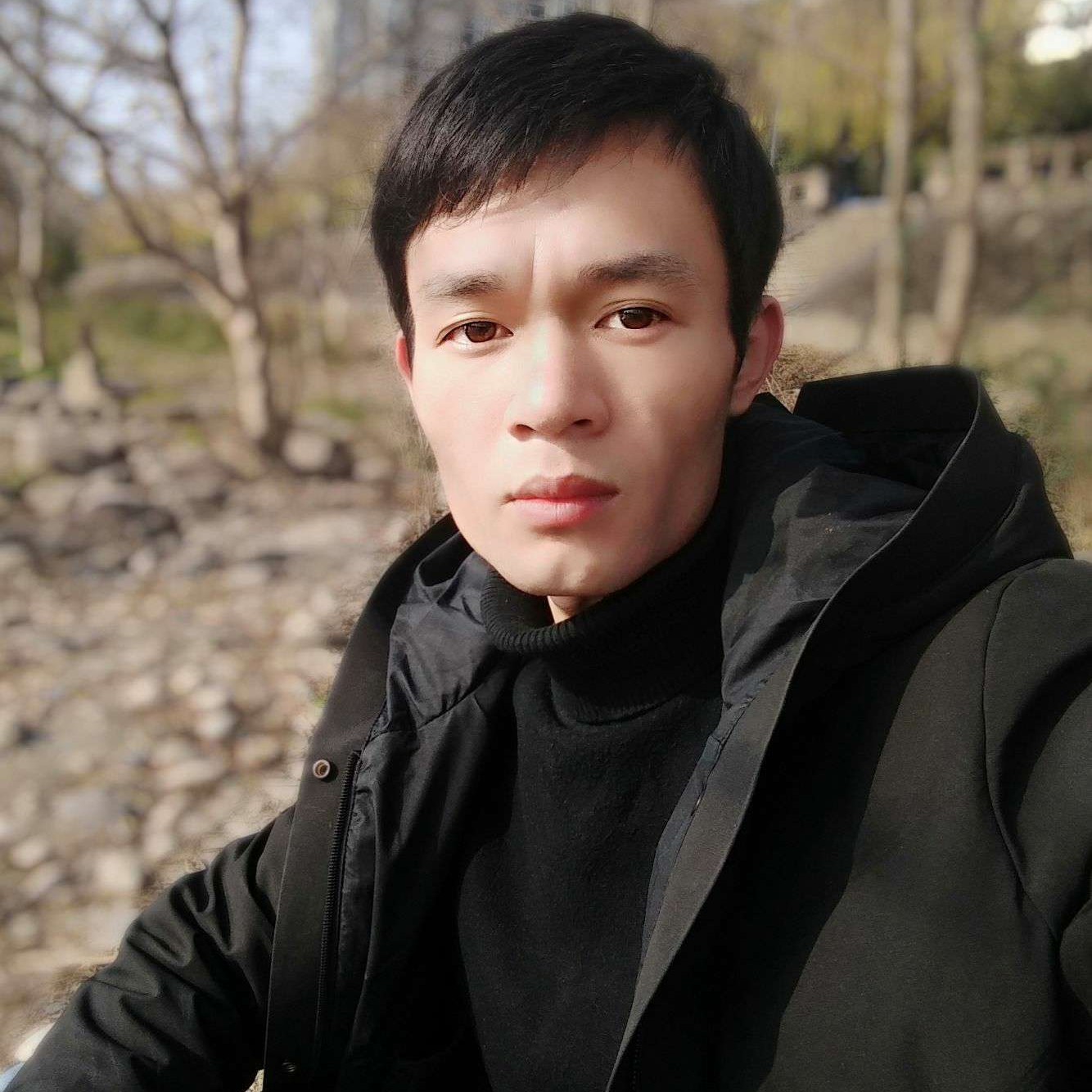 平常与书包的照片