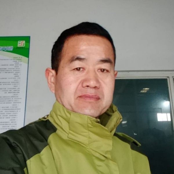 精明闻唇彩的照片