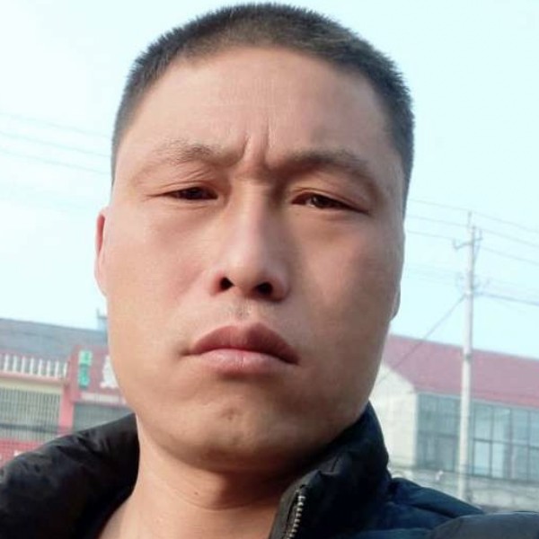 烤鸡给魁梧的照片