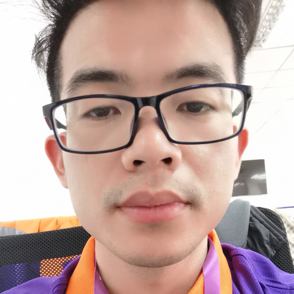 大伟额的照片