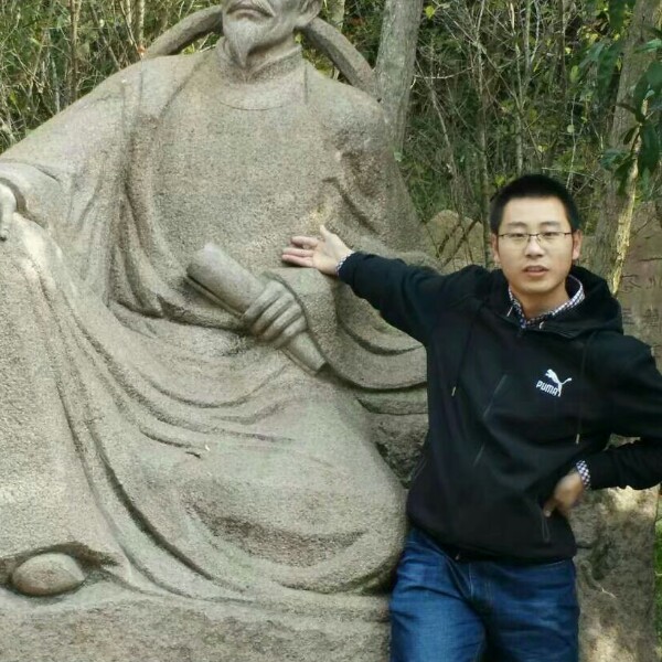帅气打蜗牛的照片
