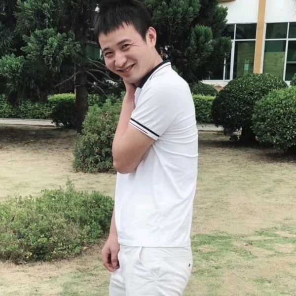 八零后的人呢的照片