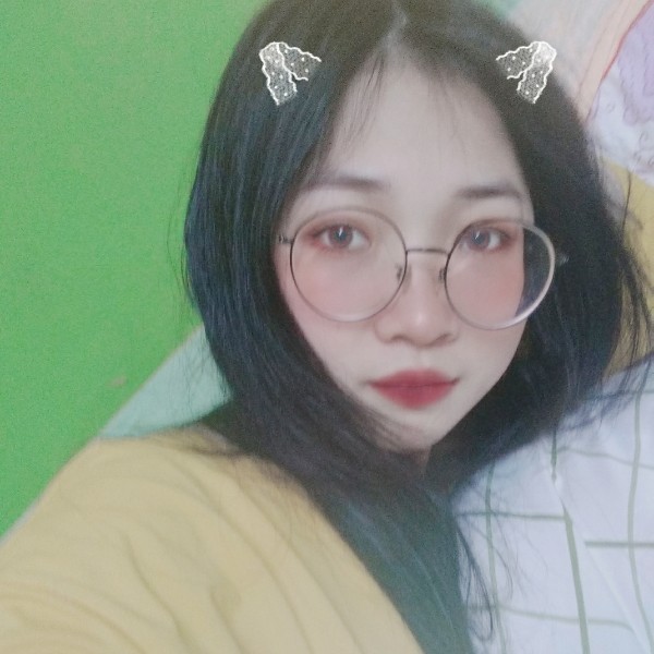 猫咪蹙眉的照片