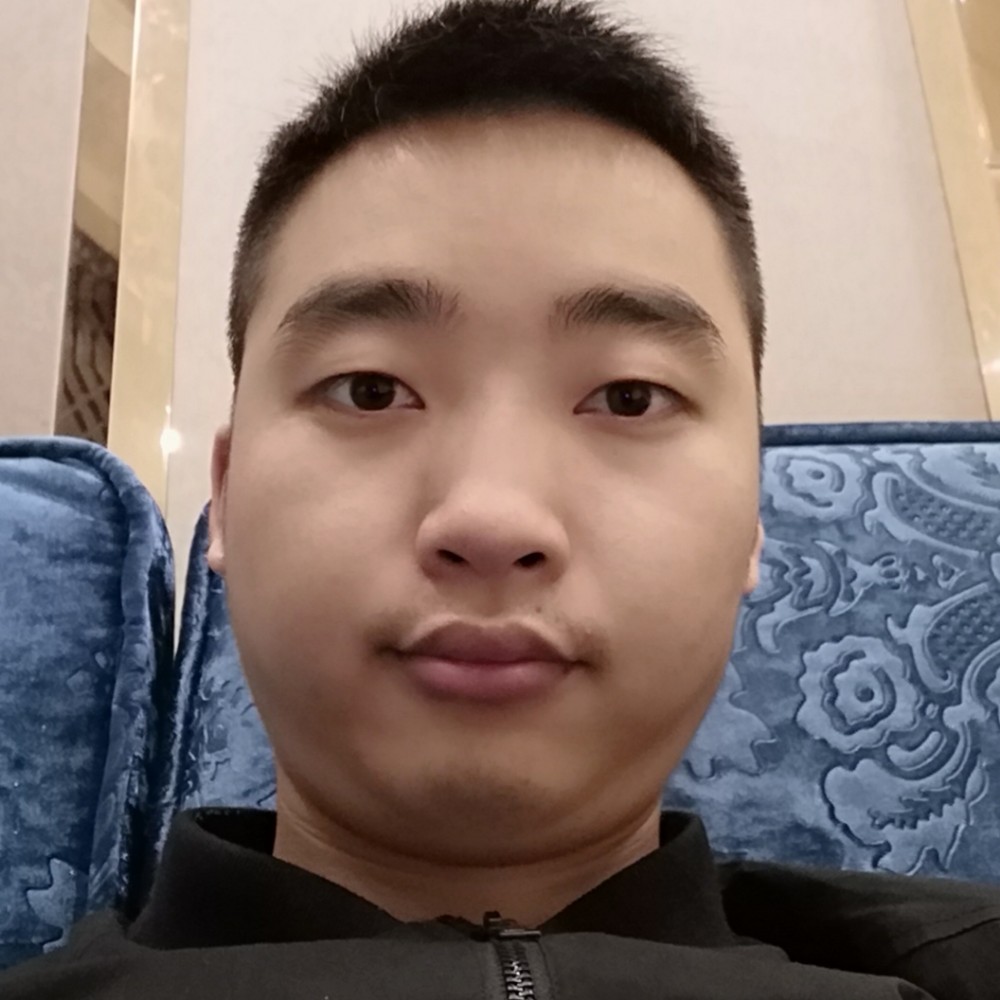 小松鼠向洁净的照片