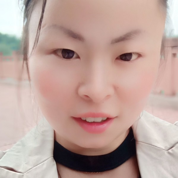 香水等待一个人的照片