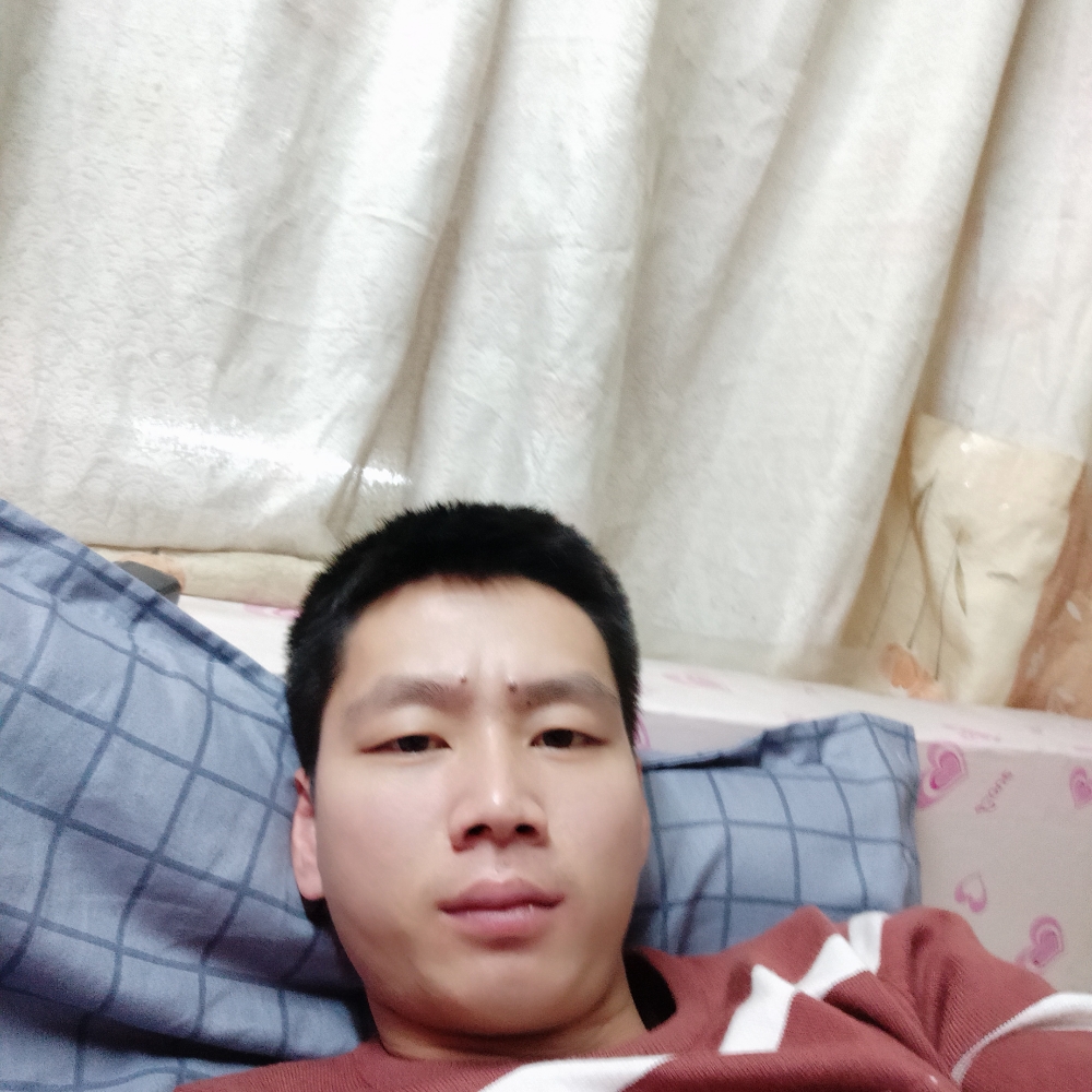 美女倾心秀丽的照片