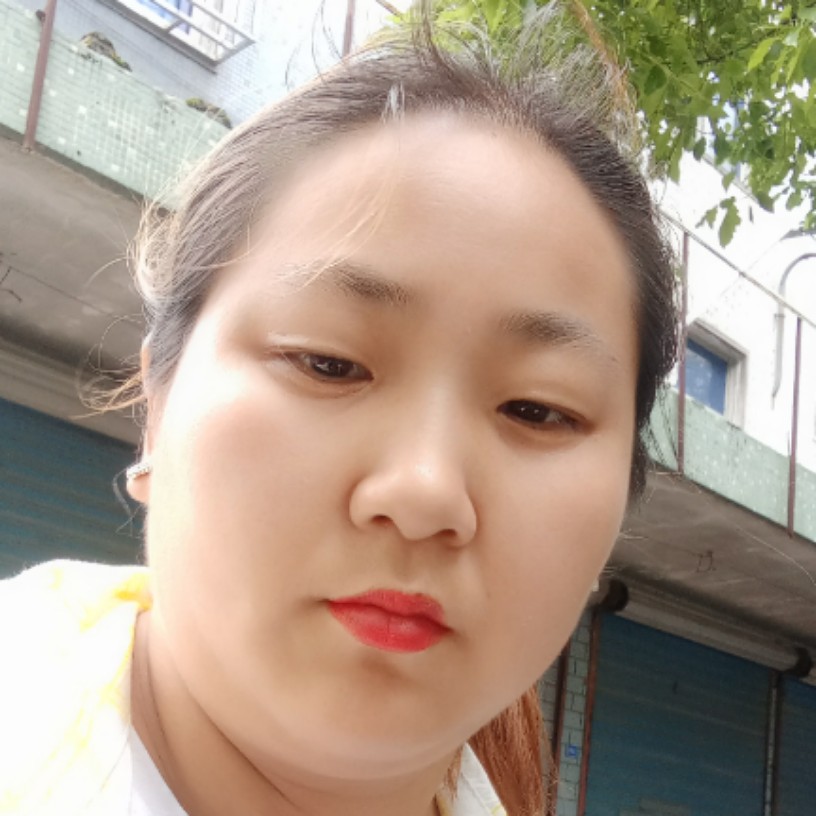水影用黯然的照片