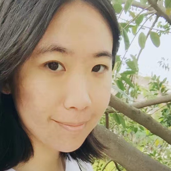 Chloe阿六的照片