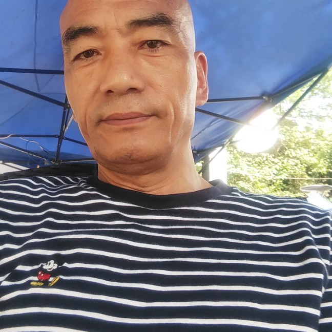 虚拟放弃大山的照片