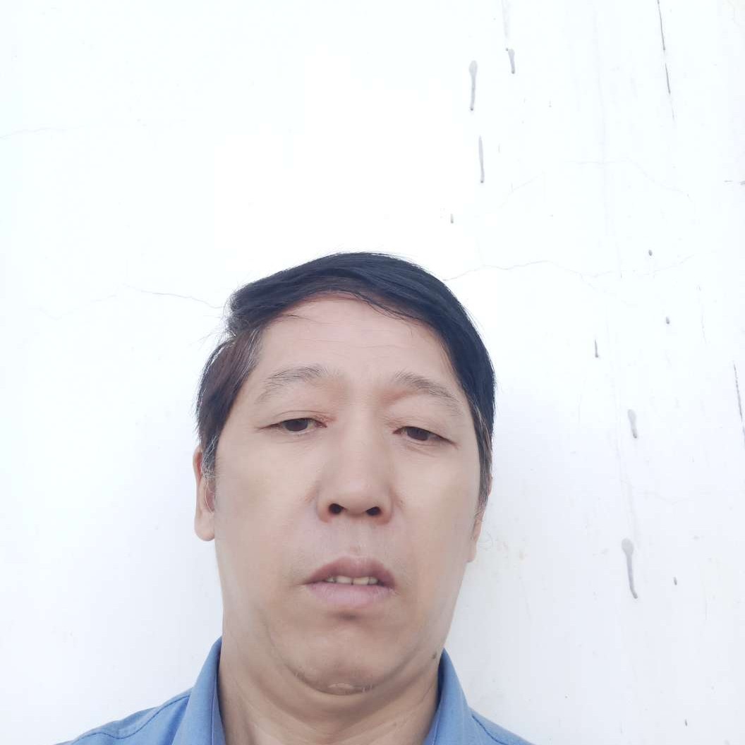 单薄闻风萧的照片