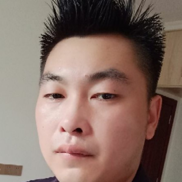 翰伯斌哥哥的照片