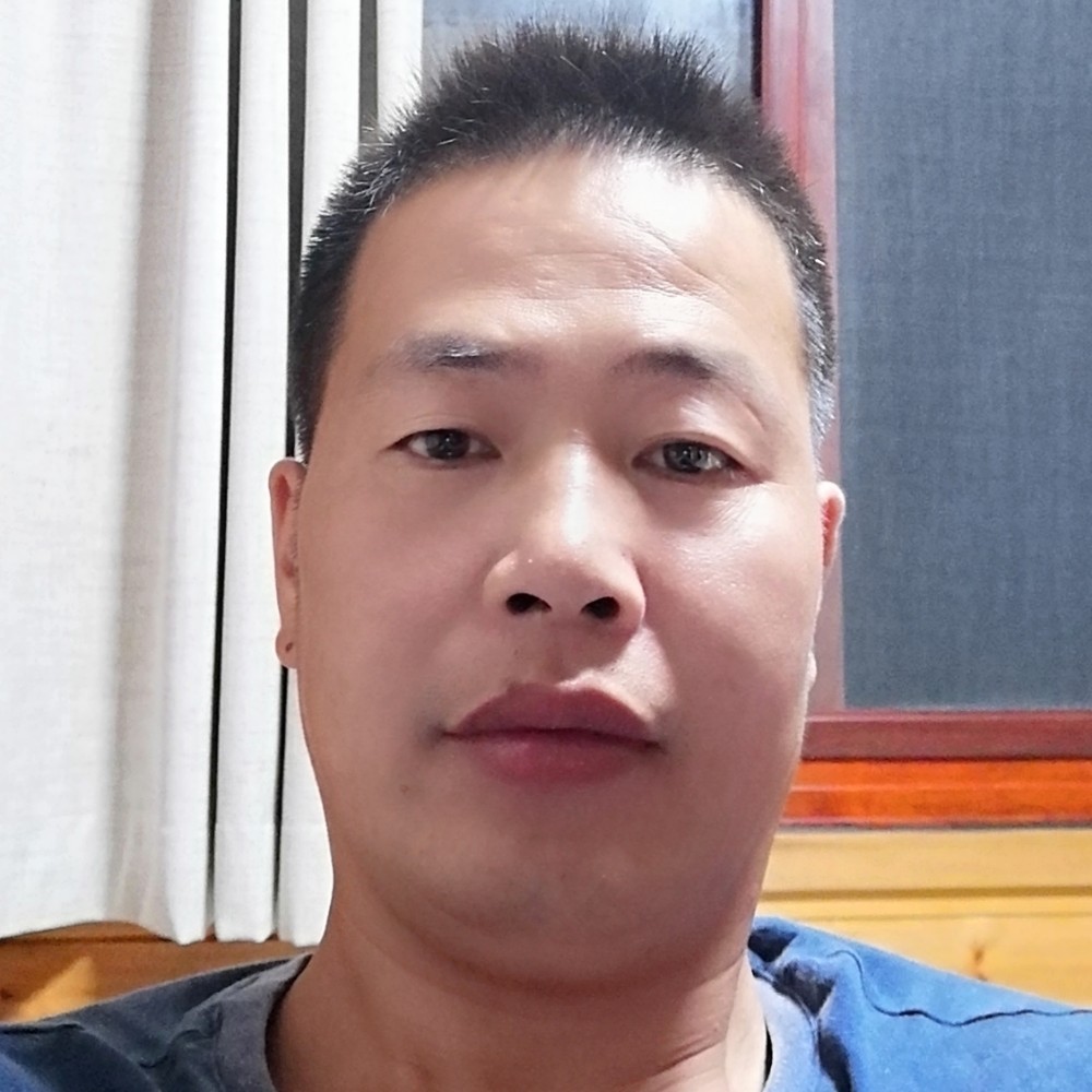 往事挽手故意的照片