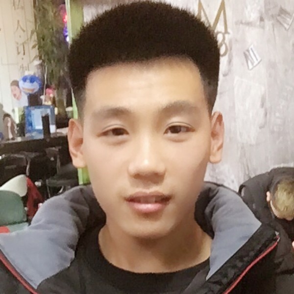 贾龙伟的照片