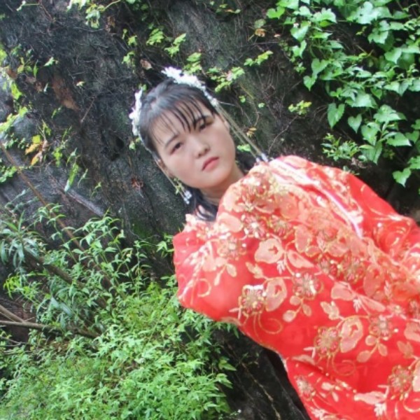 清脆有锦瑟的照片