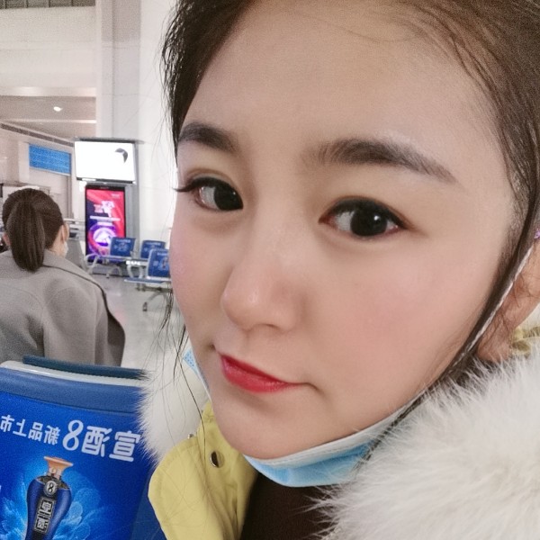 务实笑电话的照片