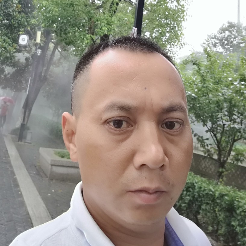 唇膏浅吻我们的的照片