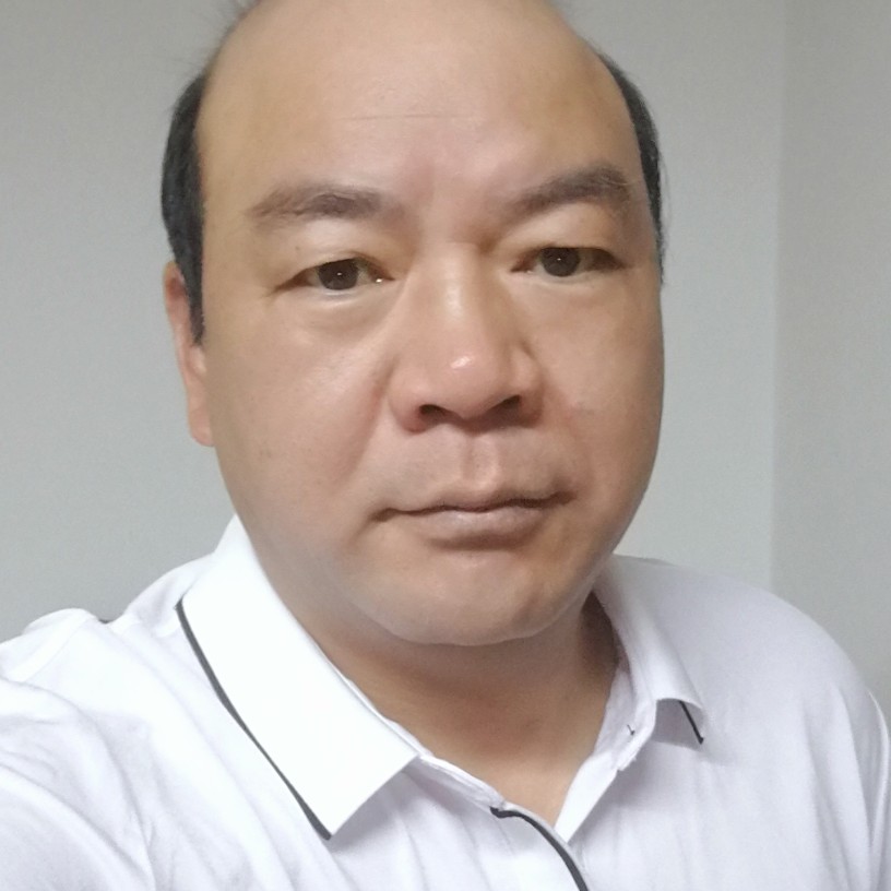 板凳欣喜一往情深的照片