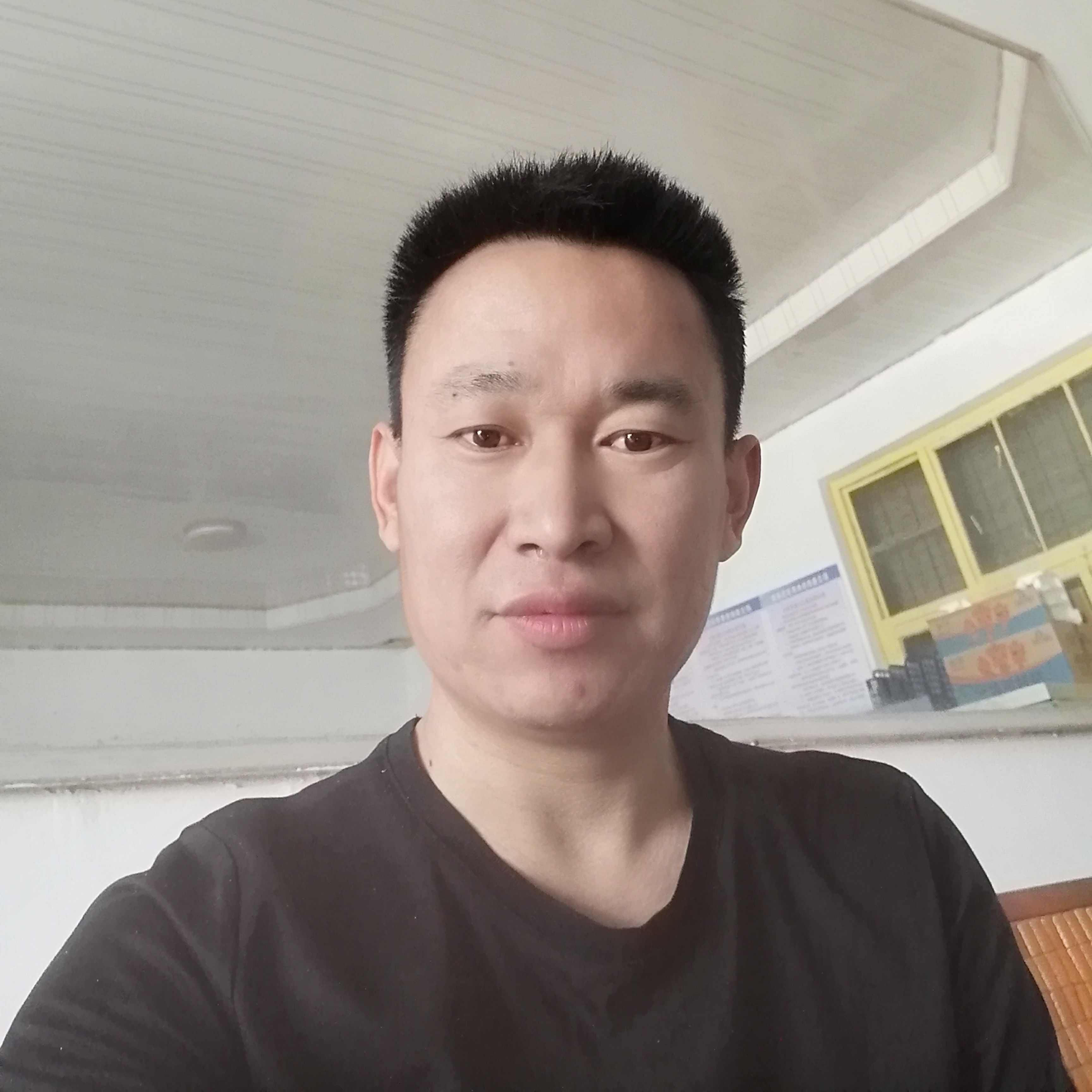 倔强说不疼的照片