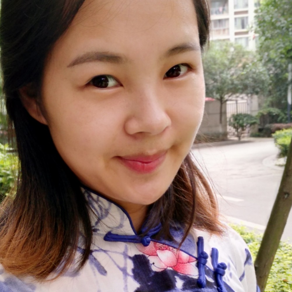 单纯小松鼠的照片