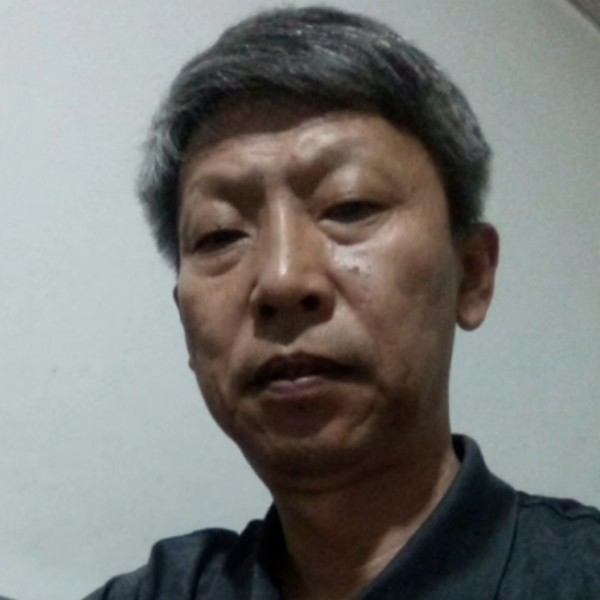 忧虑方学姐的照片
