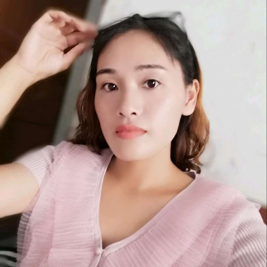 酷酷的小可爱的照片