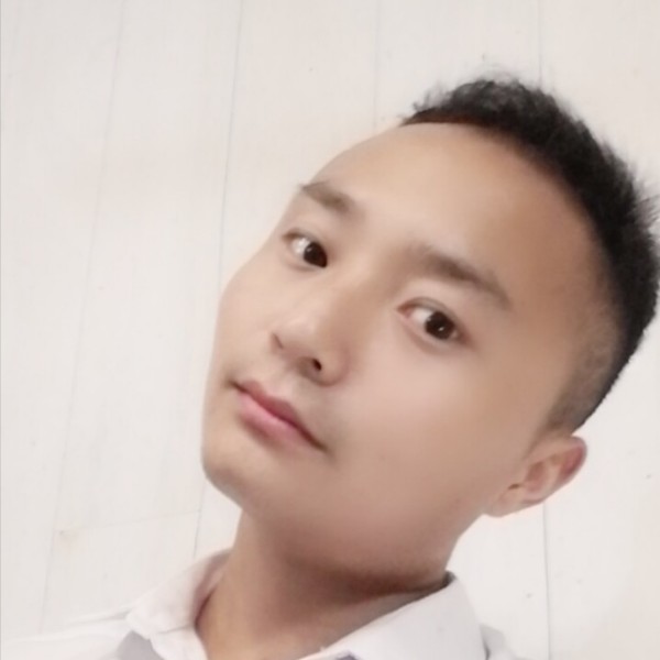 未来闻诚心的照片