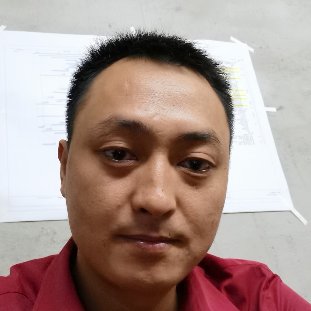 坤坤望尘的照片