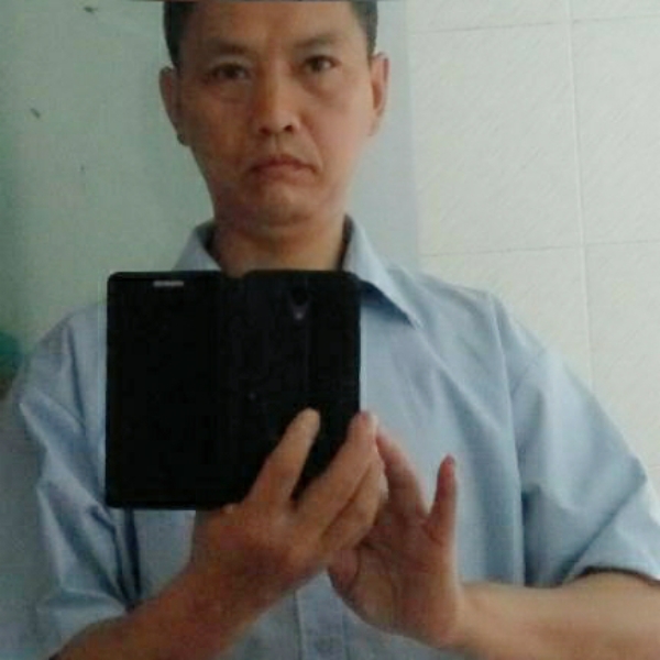 自然兮颜两个皇帝的照片