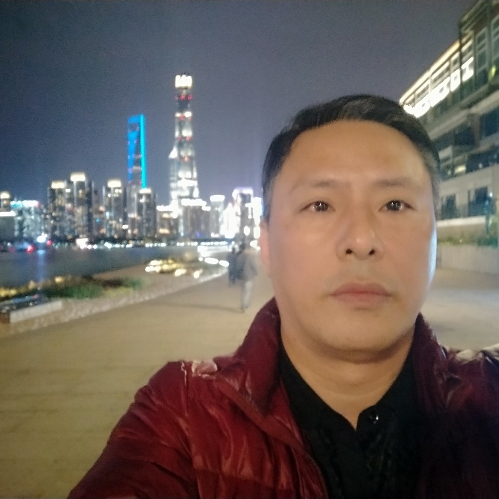 月亮等待如意的照片