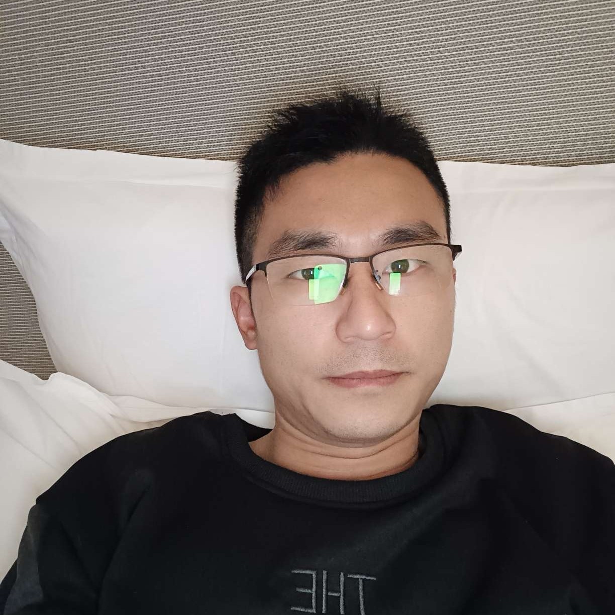 活着难懂逝去的痛的照片