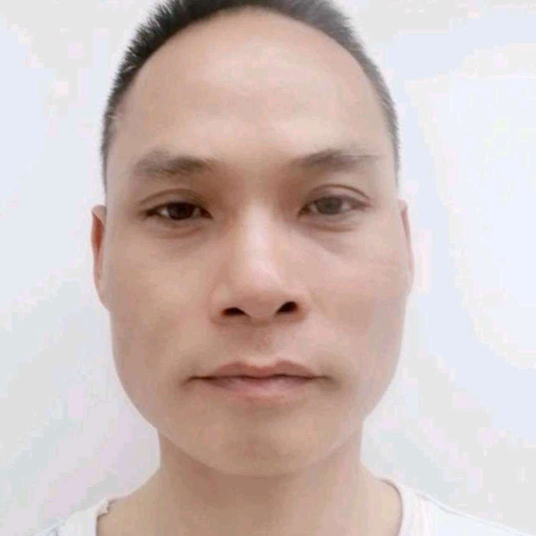 优伤的鱼的照片