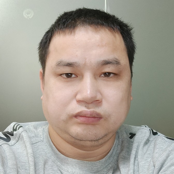 罗启明星的照片