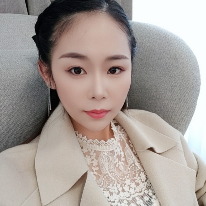 璎珞浅微的照片