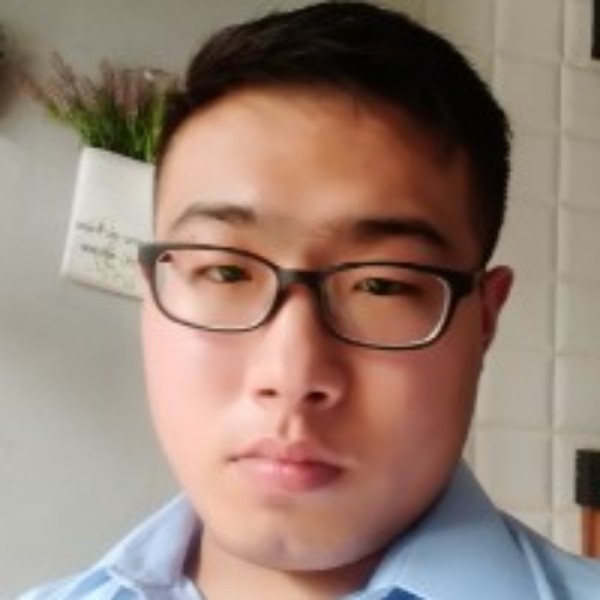 怕孤单的蜜蜂的照片