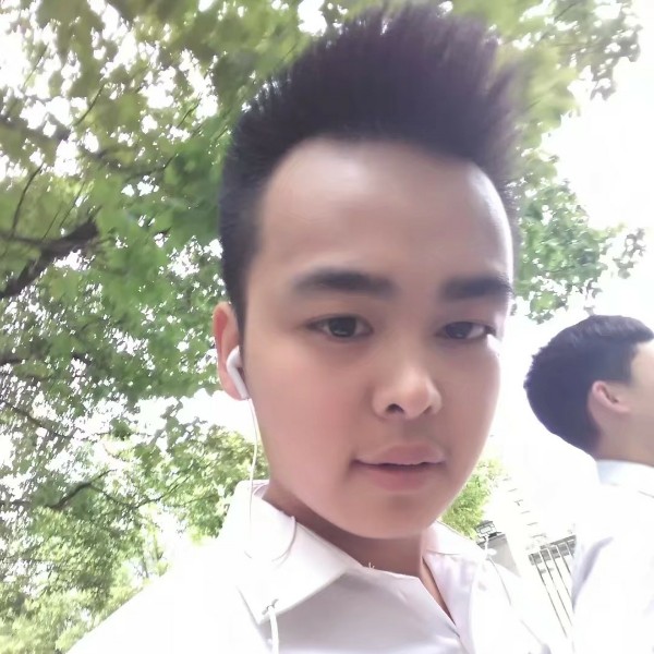 孤忱的照片